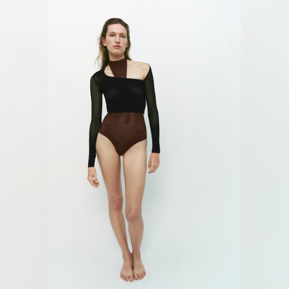 Zara PERFORATED TOP (Size XS)